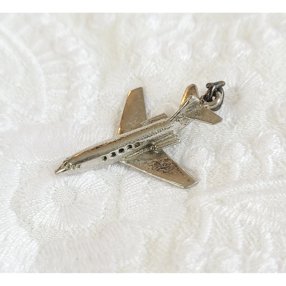 Airplane Charm Pendant Silver Tone Jet Aviation Pilot Flight Travel Retro 21475